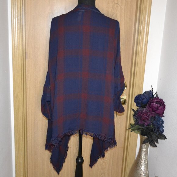 Knox Rose Plaid Fringe Red & Navy Blue Open Cardigan - Picture 6 of 10
